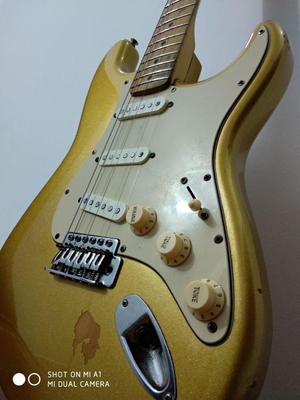 OFERTA ! Guitarra Squier by Fender Amplificador Fernandes