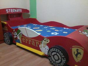 Vendo cama de niño modelo Ferrari