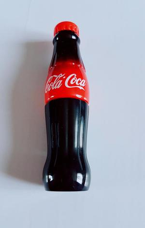 Delineador de Ojos Coca Cola