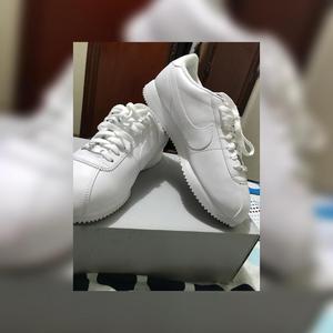 Nike cortez blancas originales nuevas