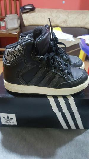 Vendo Zapatillas Adidas