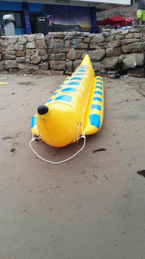 Banana boat juego inflable para el mar