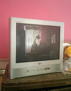 TELEVISOR LG antiguo de 20 pulgadas