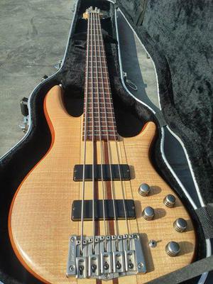 Bajo cort Mk1Artisan