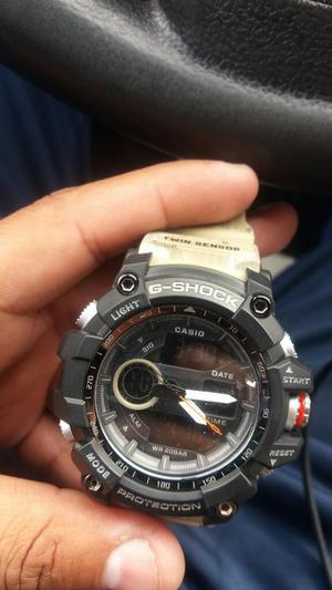 Reloj G Shock S/. 350