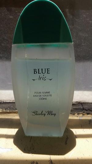 Perfume Blue Iris de Shirley May