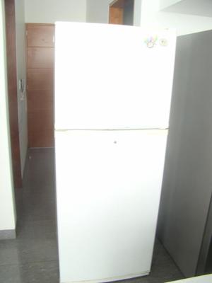 REMATO Refrigeradora LG color blanco