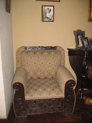 Vendo Sofa Estilo Antiguo. Madera Tallada