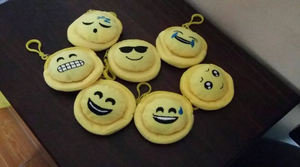 Monederos De Emoticon Emojis Set