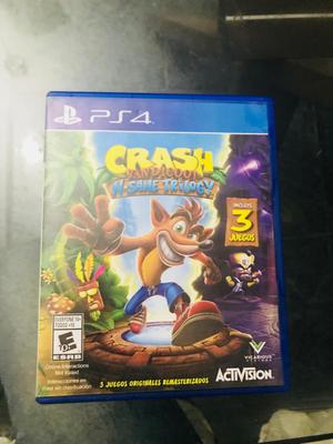 Se vende juego Crash de PS4 semi nuevo De ocasin