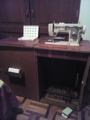 MAQUINA DE COSER