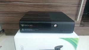 Xbox 360 E 4gb + Mando + Juego De Regalo