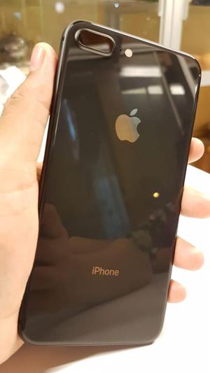 iPhone 8 Plus color black 64gb