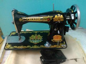 Vendo Maquina de Coser a 150 Soles