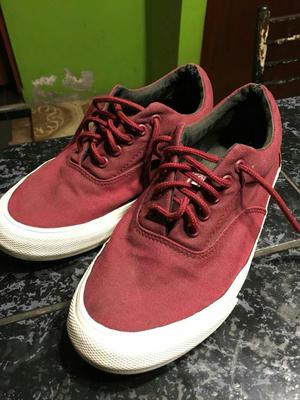 Converse Red