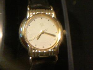 Reloj Geoffrey Beene!!........nuevo!!....original traído de