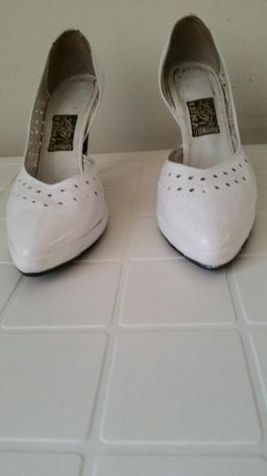 Zapatos de Cuero Blancos Ralla 38
