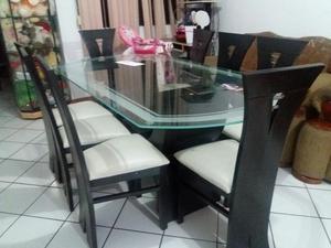 Se Vende Juego de Comedor 8 Sillas