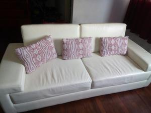 Sofa para Tres Personas Vendo O Cambio