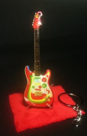 Guitarras Llaveros Fender Strat. George Harrison The Beatles