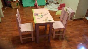Mesa de madera para niña