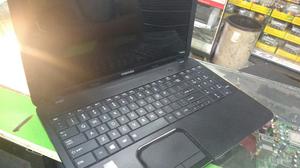 Vendo Laptop Toshiba 4gb Ram Hhd 500gb