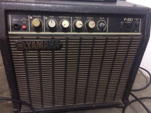 Amplificador Yamaha 30 Watts