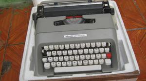 Antigua Maquina De Escribir Olivetti LETTERA