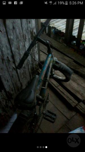 Dos Bicicletas para Reparar
