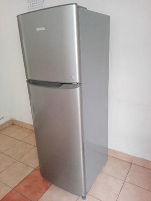 Refrigeradora 2 Puertas Sin Escarcha Electrolux