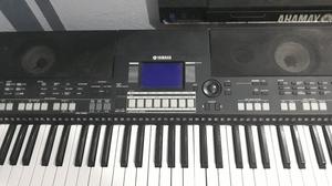 Teclado Yamaha Psrs550