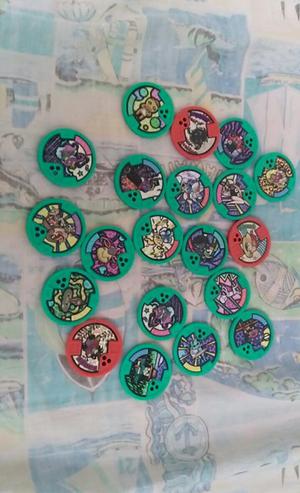 lote de medallas Yokai