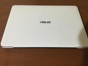 Laptop Asus XTB y 15.6 de pantalla