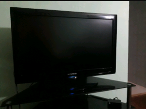 TV de 32 marca Daewoo pantalla ultra delgada nueva