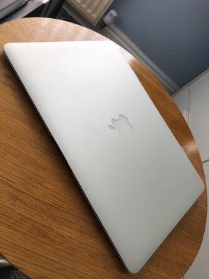 Apple MacBook Air 13 pulgadas 8GB Ram