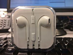 Audifonos EarPods de iPhone