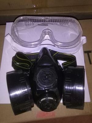 Mascarilla y lentes de proteccion