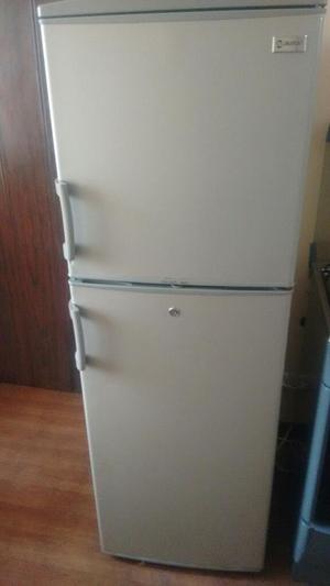 Refrigeradora Miray de 16 P3 Nofrost