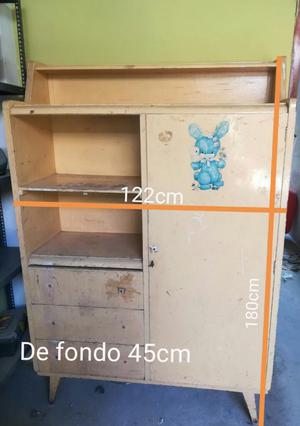 Ropero de Madera
