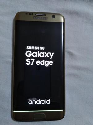 Samsung S7 Edge Dorado con Detalle