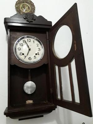 Antiguo Reloj de Pendulo Taisen