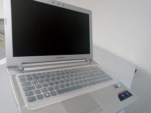 Laptop LENOVO Core i7 6xta Generación
