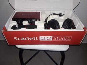 Focusrite Scarlett 2i2 Studio