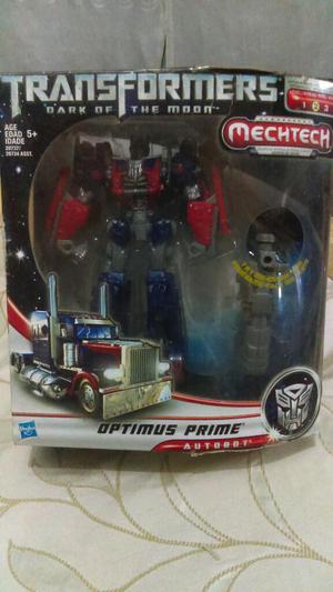 Optimus Prime Dark Of The Moo N