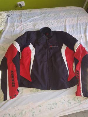 Casaca Motera Dainese con Protectores