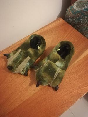Pantuflas de Dinosaurio