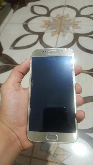 Samsung Galaxy S6 Gold Detalle