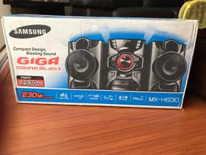 Equipo de Sonido SAMSUNG MXH630