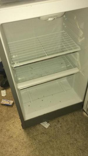 refrigeradora marca mabe 450soles negociable