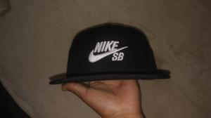 Gorra Nike